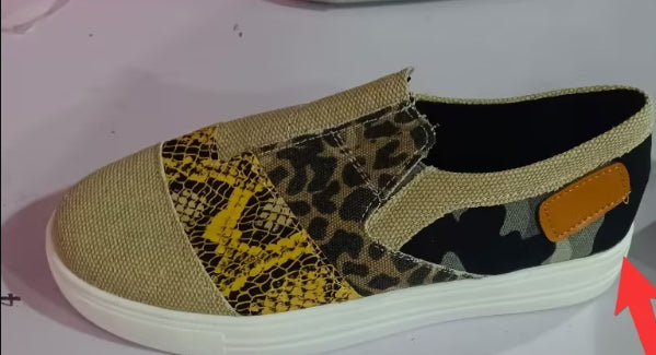 Flat slip-on shoes